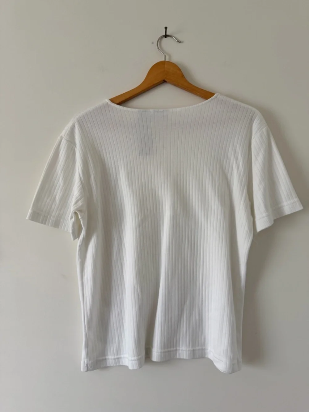 Vintage Cabin Creek White Ribbed Short Sleeve Top with Lace Trim